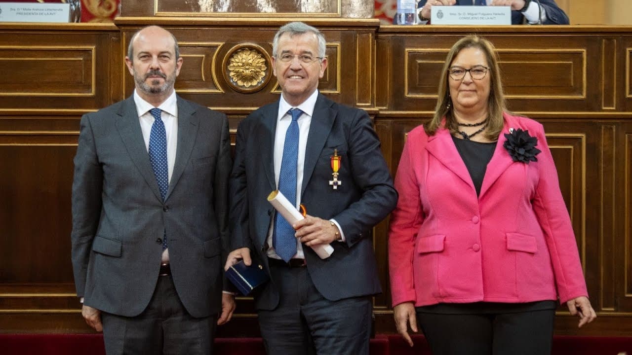 Miniatura de video 3