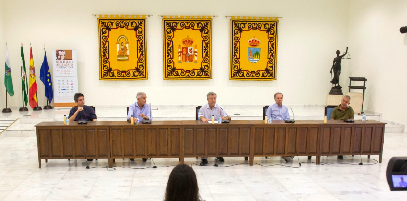 Foto La obra ‘Tumbas de agua’, de Miguel Tapia, obtiene el I Premio de Novela Ciudad de Estepona