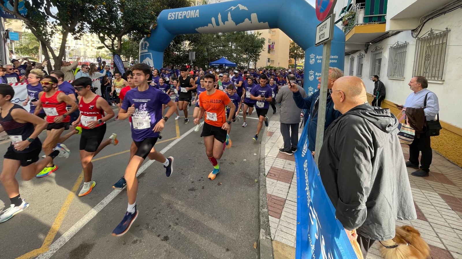 Casi medio millar de personas participan en la X Carrera de las Ciudades contra el Cáncer de Páncreas