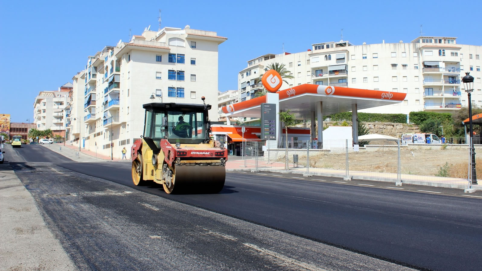 Foto El Ayuntamiento inicia los trabajos del nuevo plan de asfaltado, que intervendrá en medio centenar de calles del casco urbano y el extrarradio